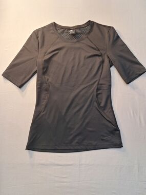 Nike Pro Women’s Black Performancs Short-Sleeve Mesh Upper Back Athletic Tee